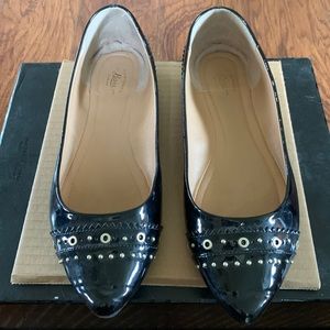 G.H.Bass black flats patent leather size 9.5
